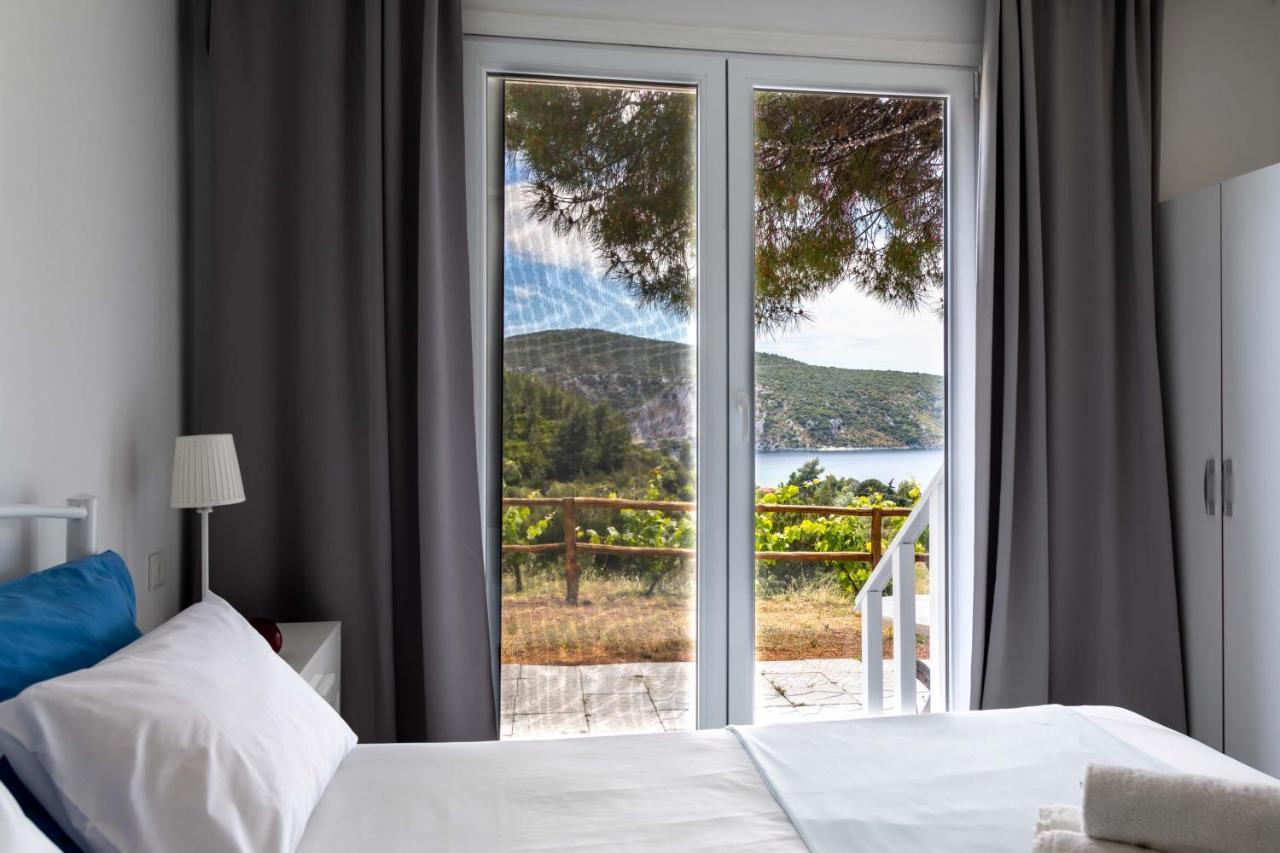 Porto Koufo Resort Bungalows エクステリア 写真